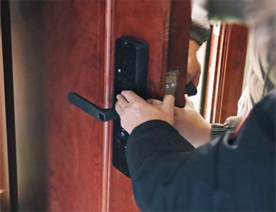 浉河24小时上门开锁公司